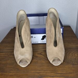 Elegant Tan Peep-Toe Women's Shoes